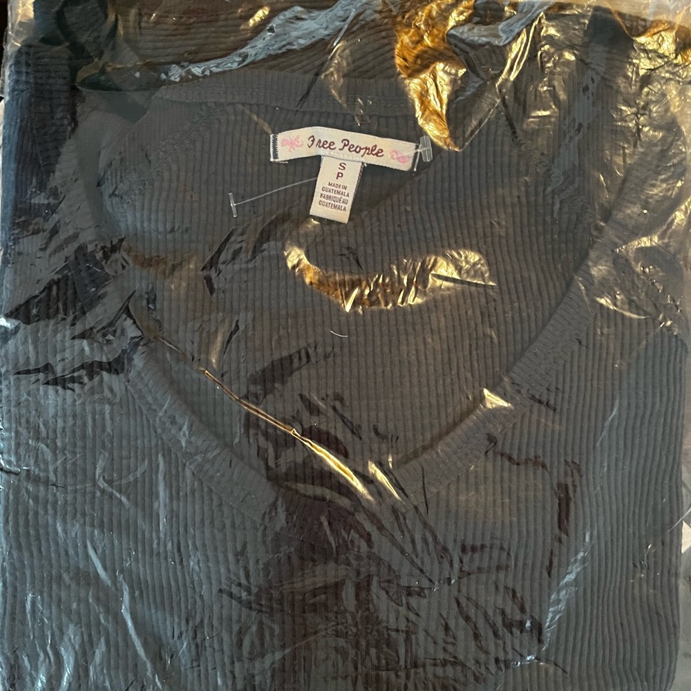 NWT Free People We The Size S Black Santa Clara Thermal Top Long Sleeve V Neck - Picture 6 of 8